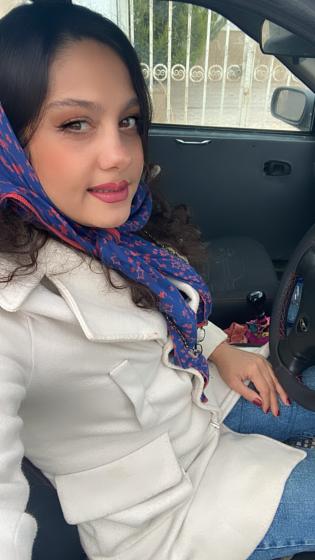 پرستو قانونی